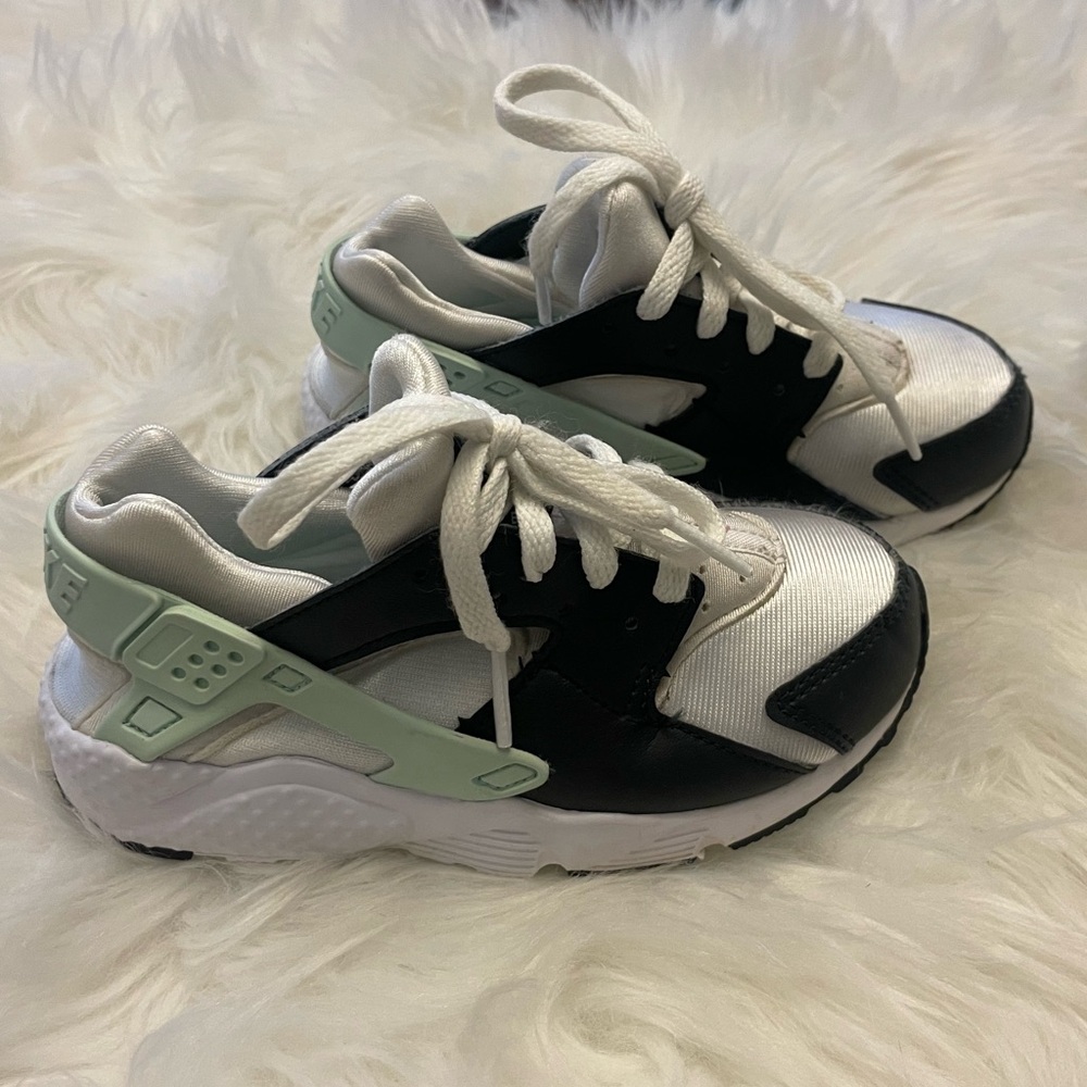 LITTLE KID'S NIKE HUARACHE RUN WHITE/MINT FOAM-OFF NOIR